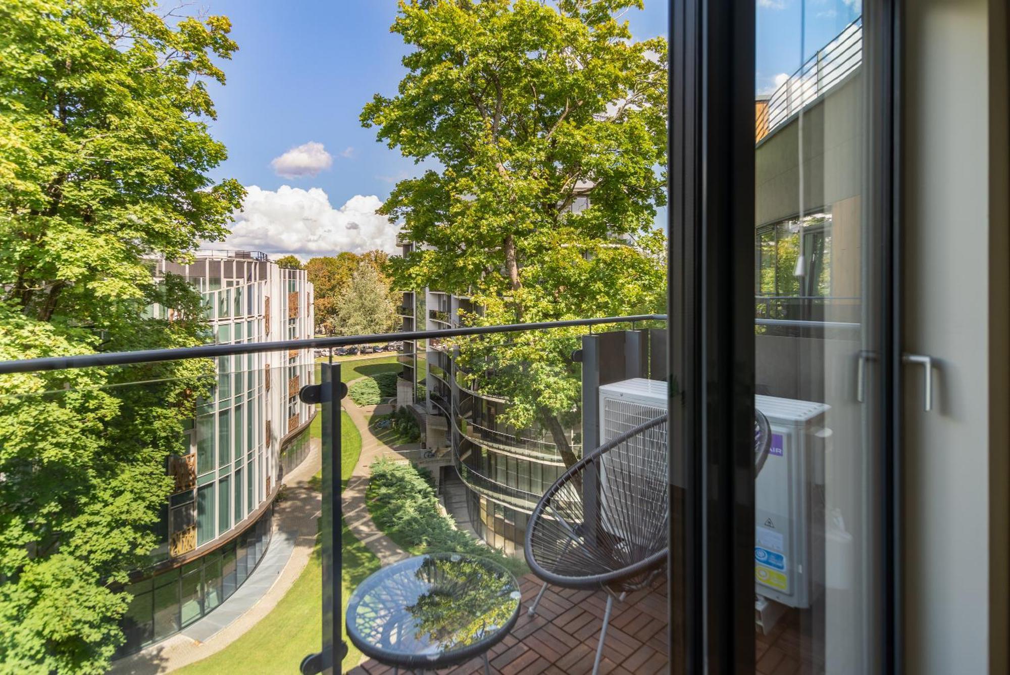 2 Bedroom Apt, 2 Garage Spots & Balconies, Self Check-In, By Cohost Druskininkai Exterior foto
